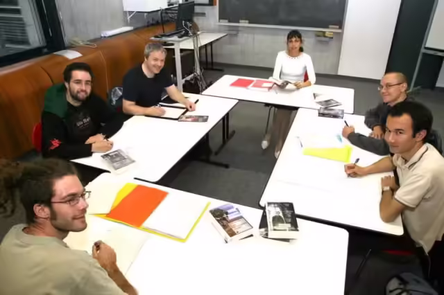 Des écrivains de l’EPFL rédigent des nouvelles de science-fiction dans un atelier d’écriture Alchimie du Verbe.